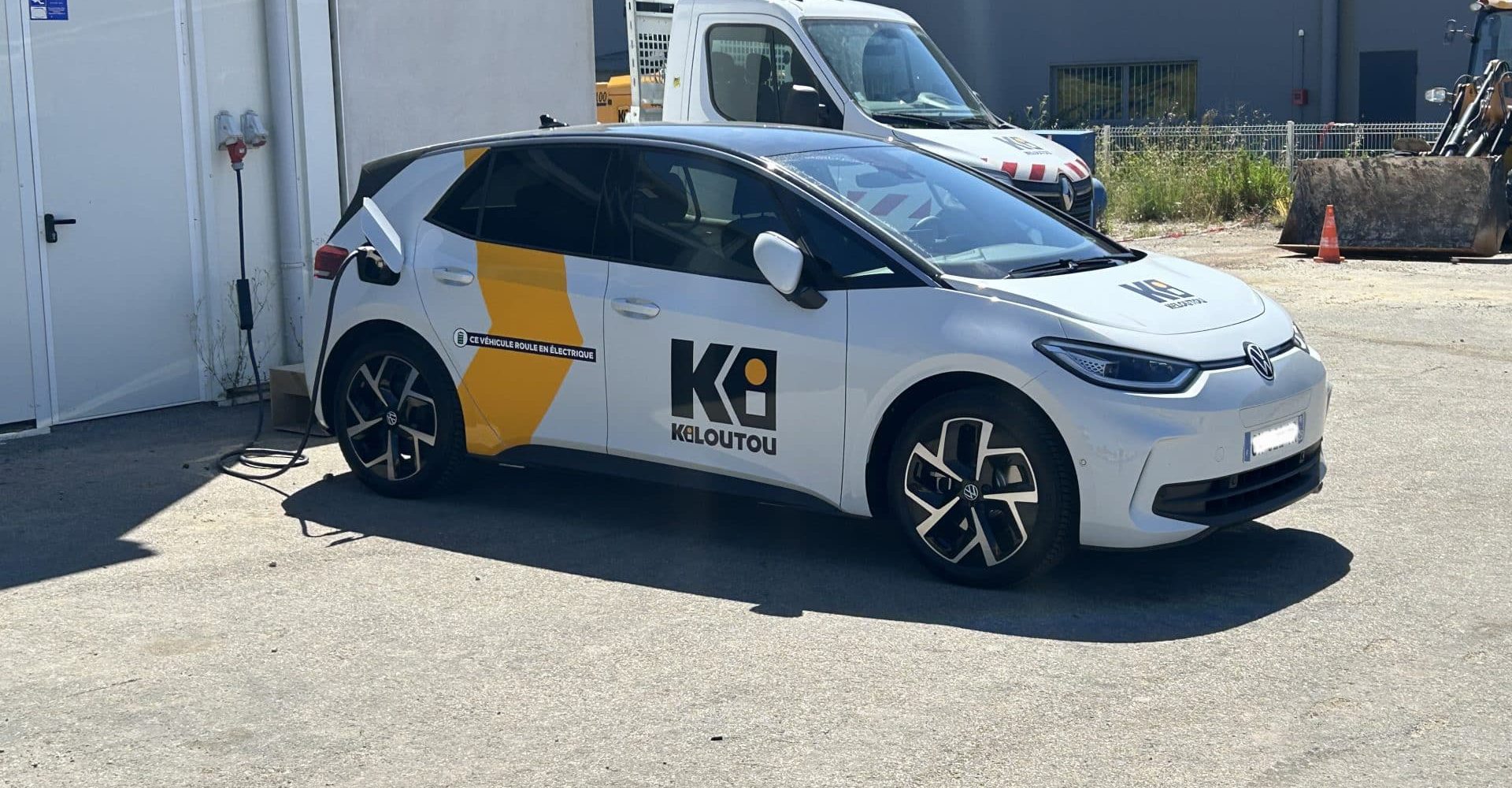 Kiloutou réaffirme ses ambitions en matière de transition environnementale en investissant dans les véhicules électriques