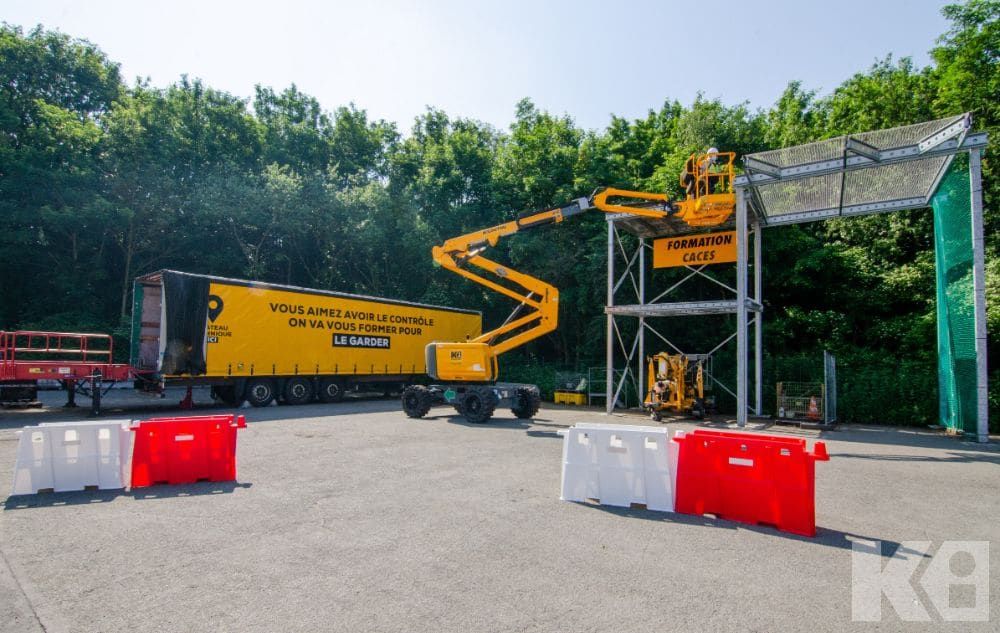 Auswahl der passenden Scherenarbeitsbühne