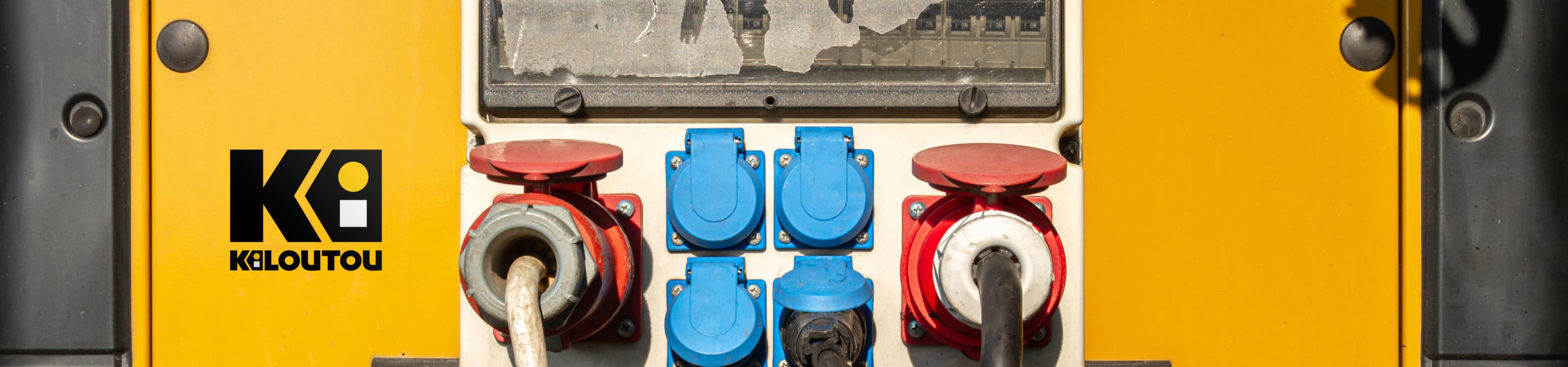 Gruppo elettrogeno Kiloutou per il noleggio, ideale per garantire un'alimentazione continua di energia nei cantieri e negli eventi