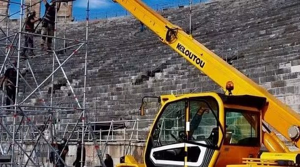 Sollevatori telescopici frontali o rotativi?