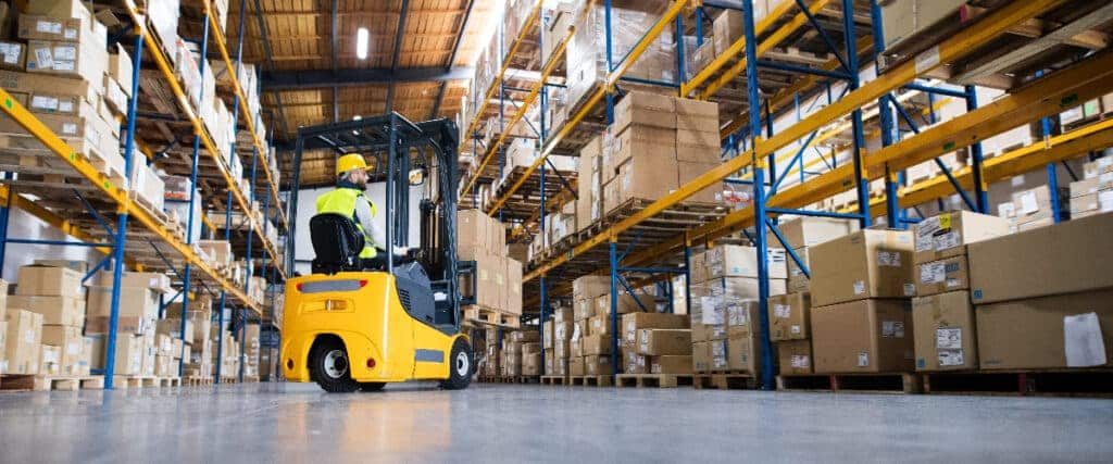 Lavorare in sicurezza con i carrelli elevatori
