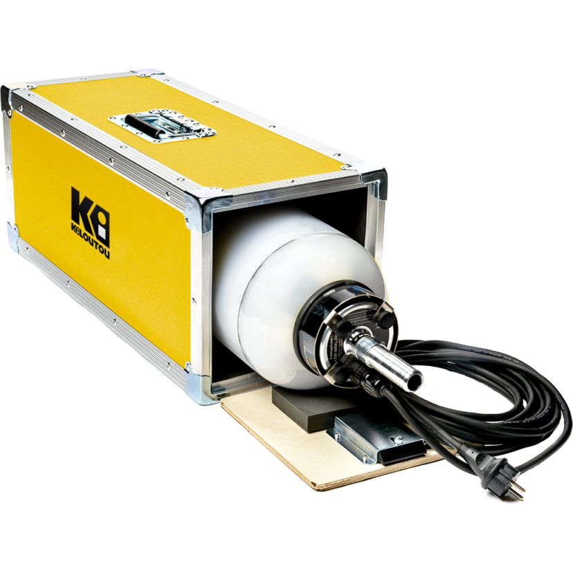 Maszt oświetleniowy LED – 0,64 kW – 2400 m²