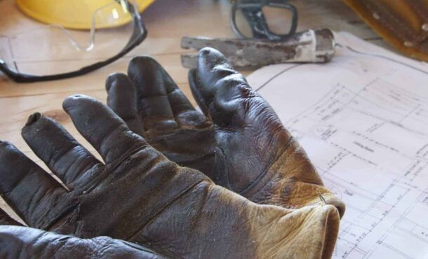 Wyburzenia i rozbiórki – jakiego sprzętu potrzebujesz?