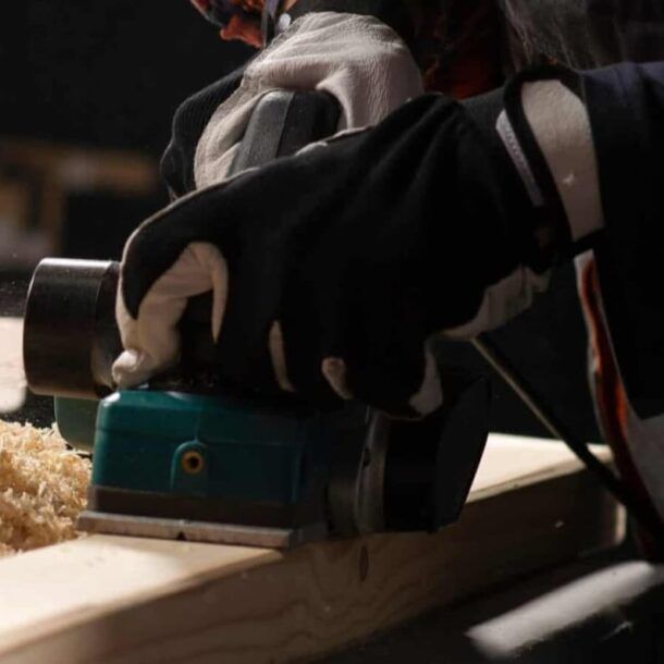 Czym szlifować drewno?